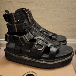 Dr. Martens Olson Sandal/US size 8